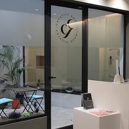 Boutique Creative Valenza